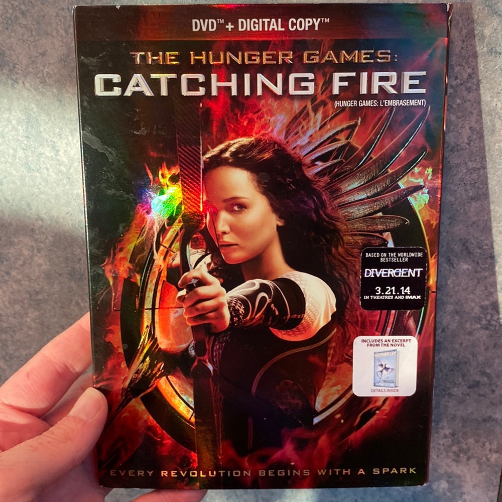 4/$25 - The Hunger Games Catching Fire DVD Like new! With sleave